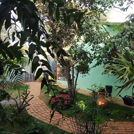 Flores Do Cerrado Алту-Параизу-ди-Гояс Экстерьер фото