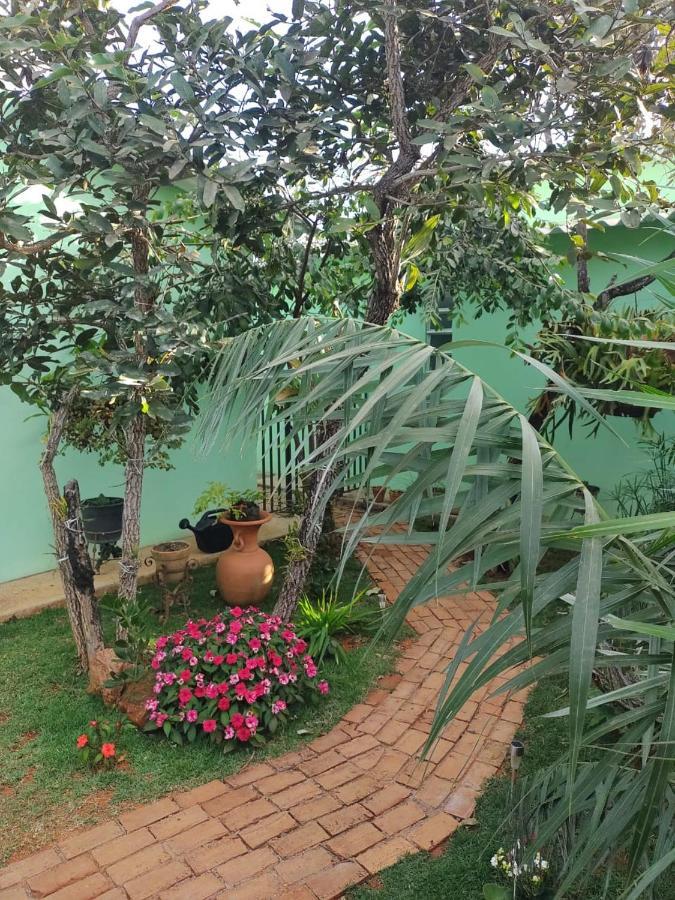 Flores Do Cerrado Алту-Параизу-ди-Гояс Экстерьер фото